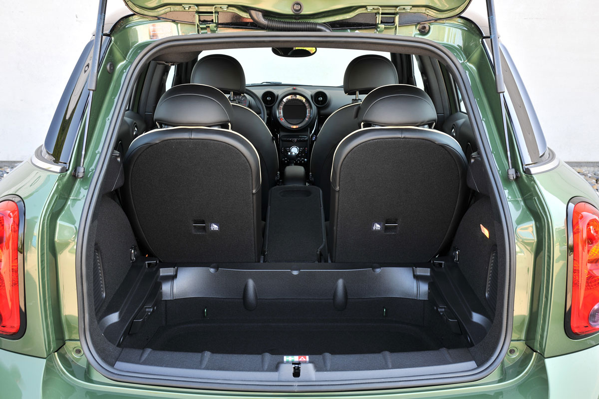 MINI Countryman boot