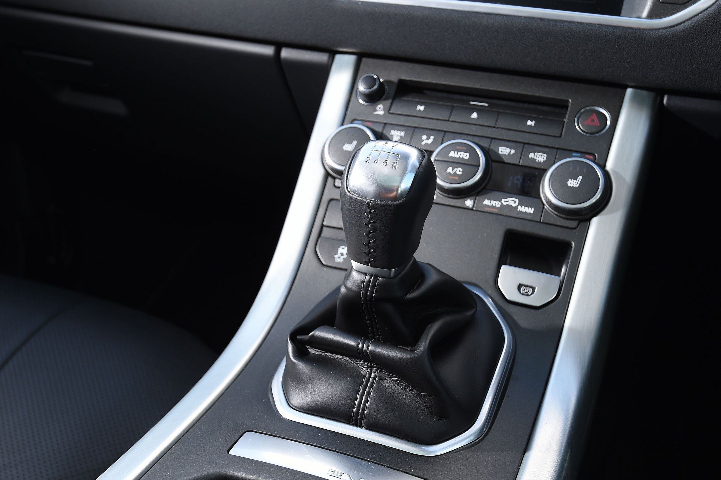 Range Rover Evoque SE Tech 2016 - gear lever