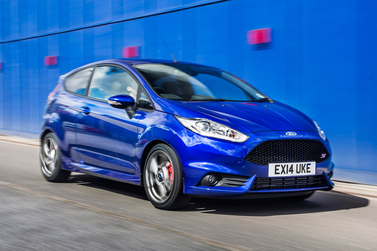 blue ford fiesta st3