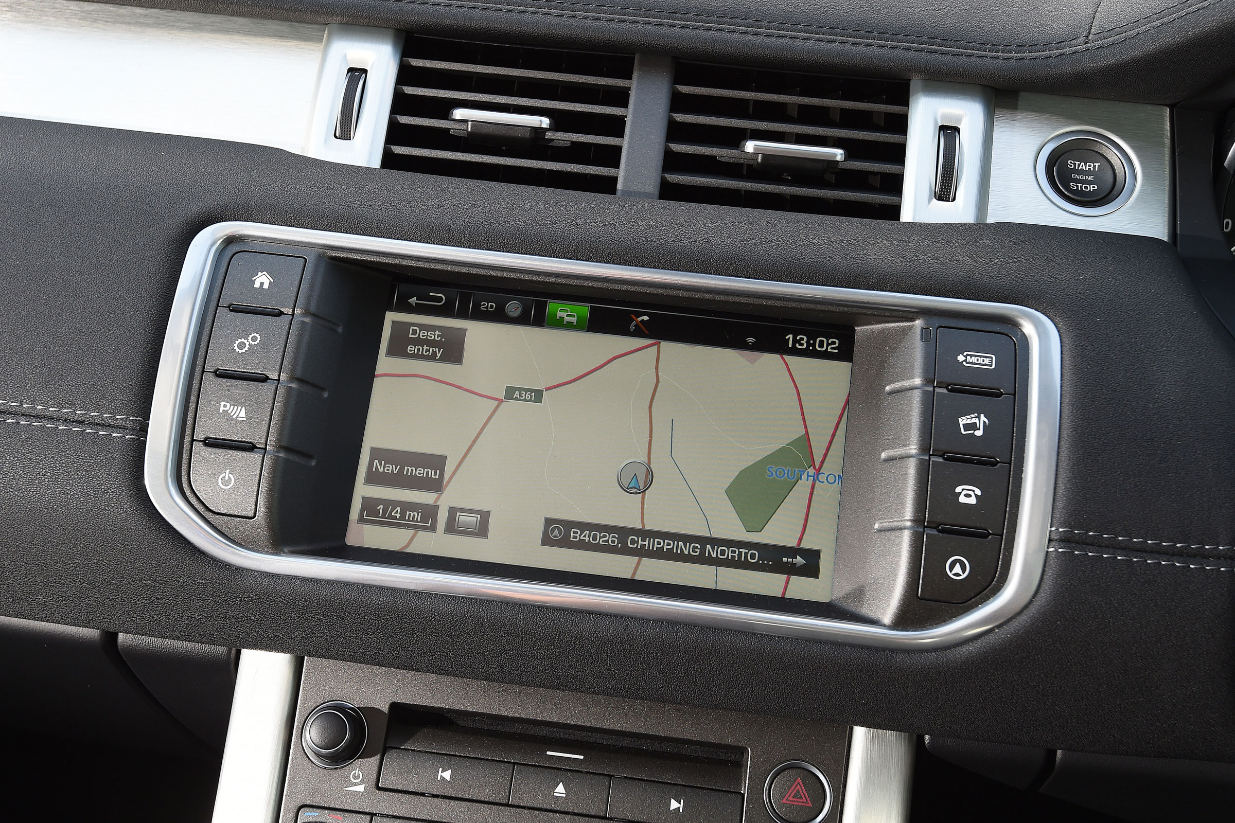Range Rover Evoque SE Tech 2016 - screen