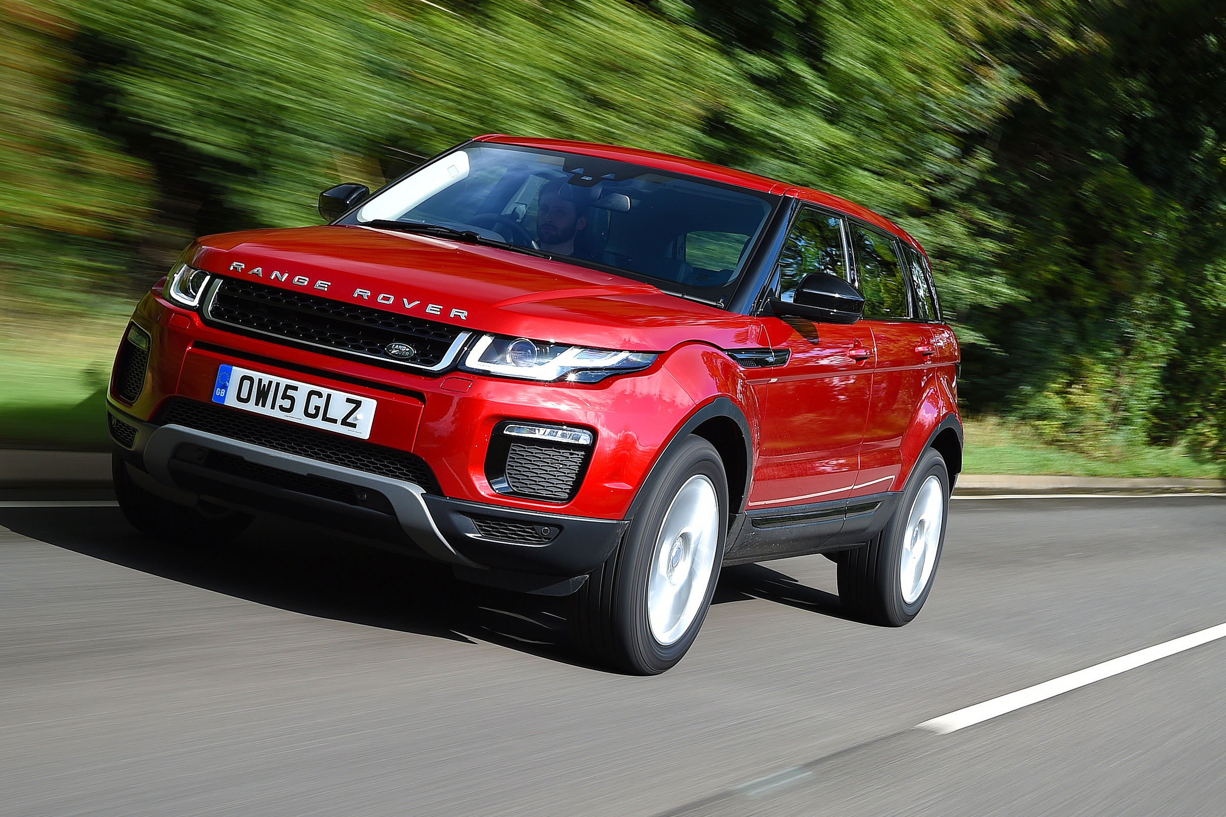 Range Rover Evoque SE Tech 2016 - front tracking