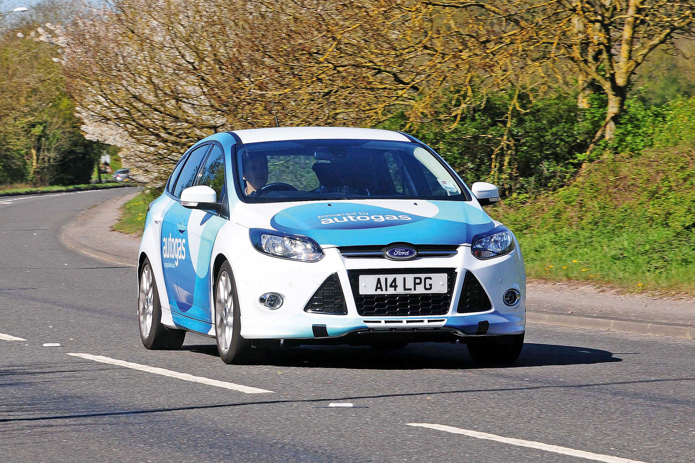 Ford Focus LPG front action