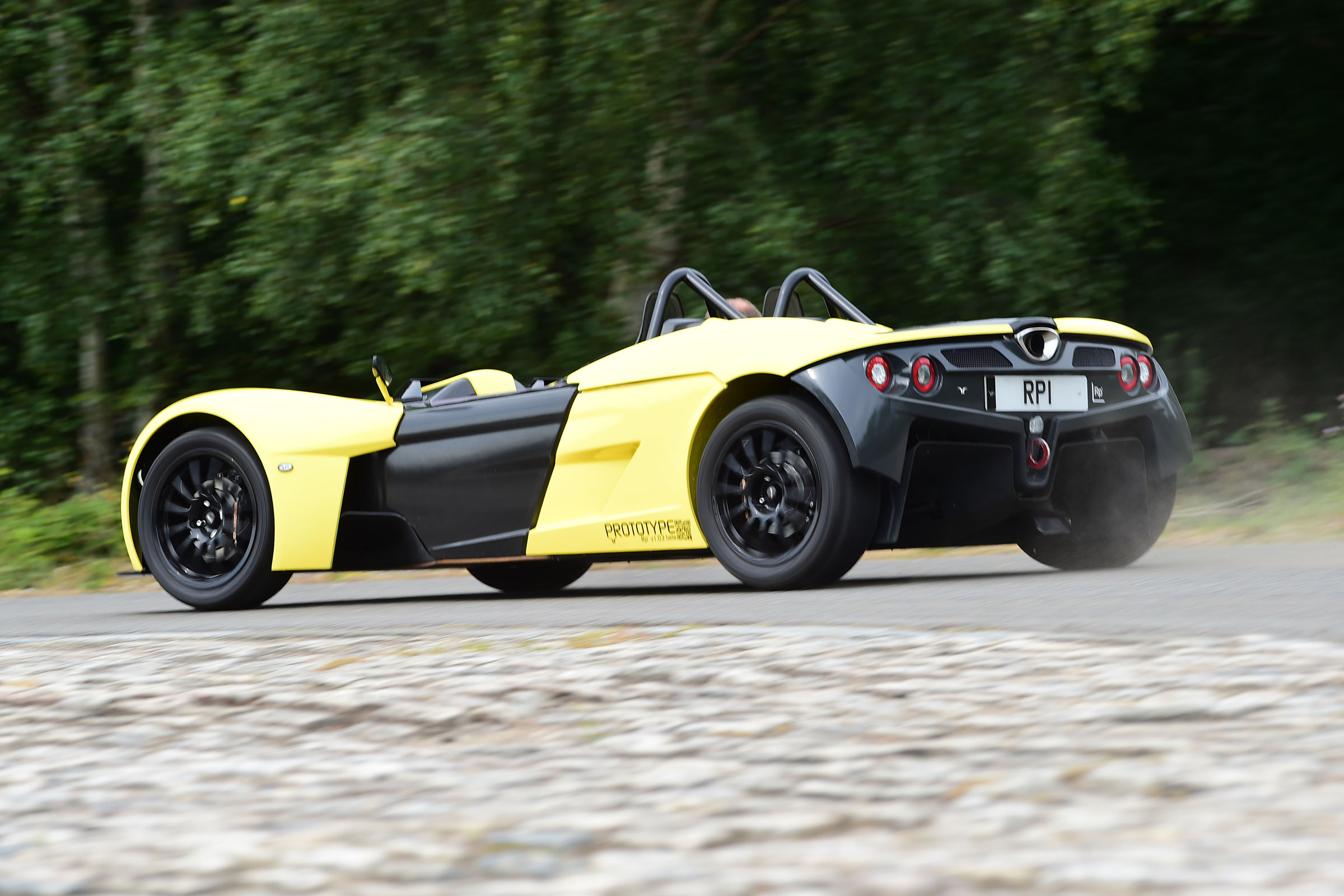 Elemental RP1 - rear cornering