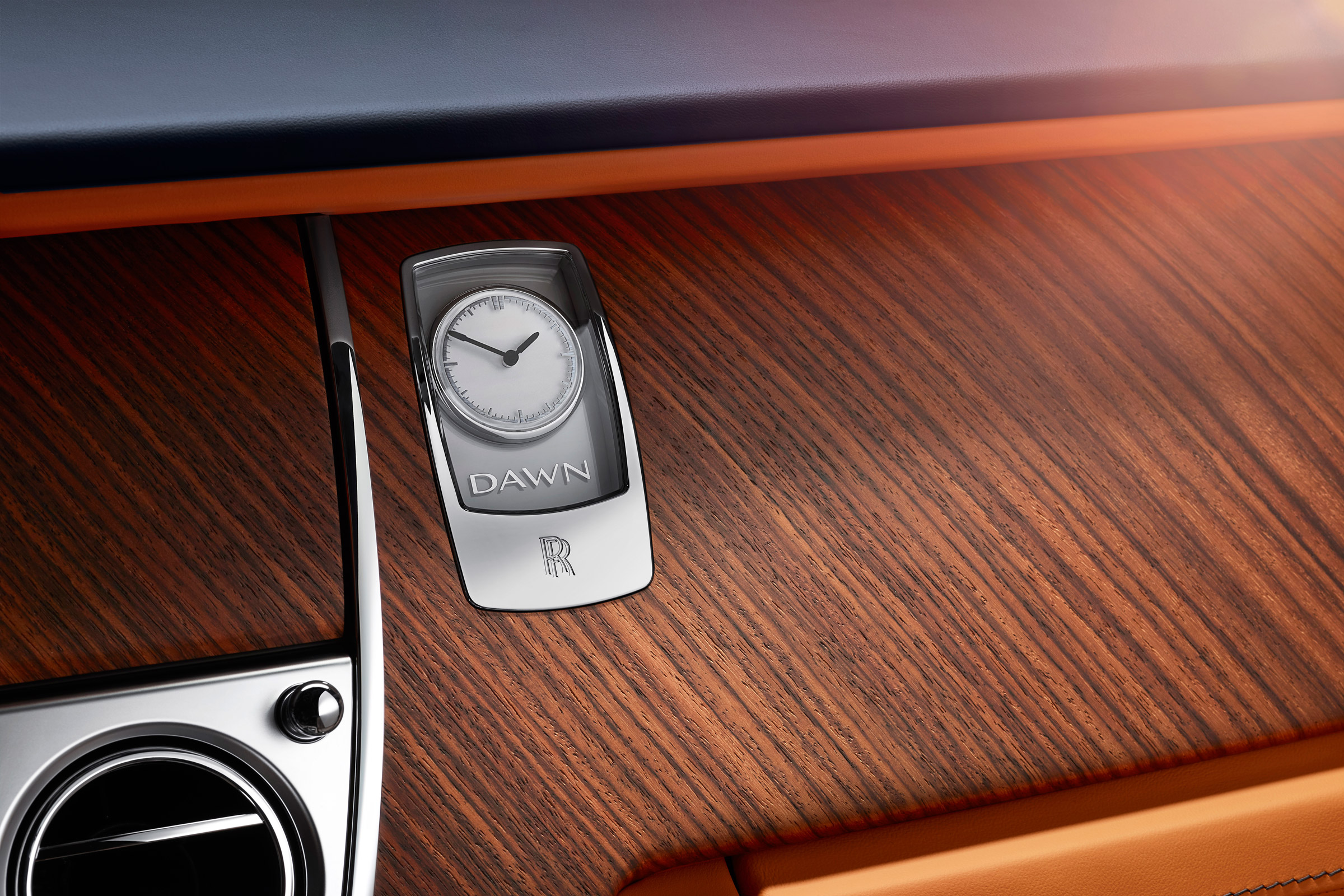 Rolls-Royce Dawn convertible clock