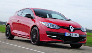 Renault-Megane-RS-2014-front-quarter