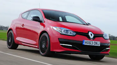 Renault-Megane-RS-2014-front-quarter
