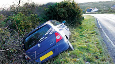 Renault Clio Campus crashed in a ditch