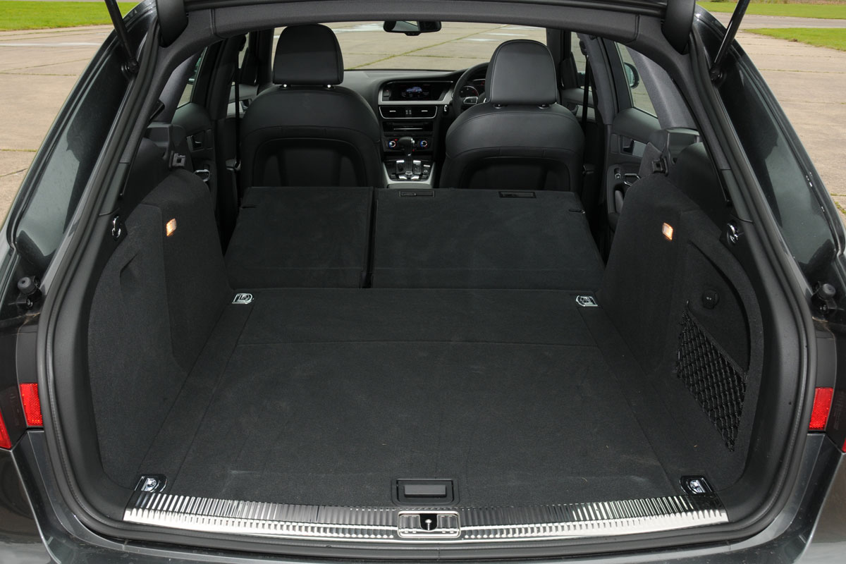 Audi A4 Avant boot