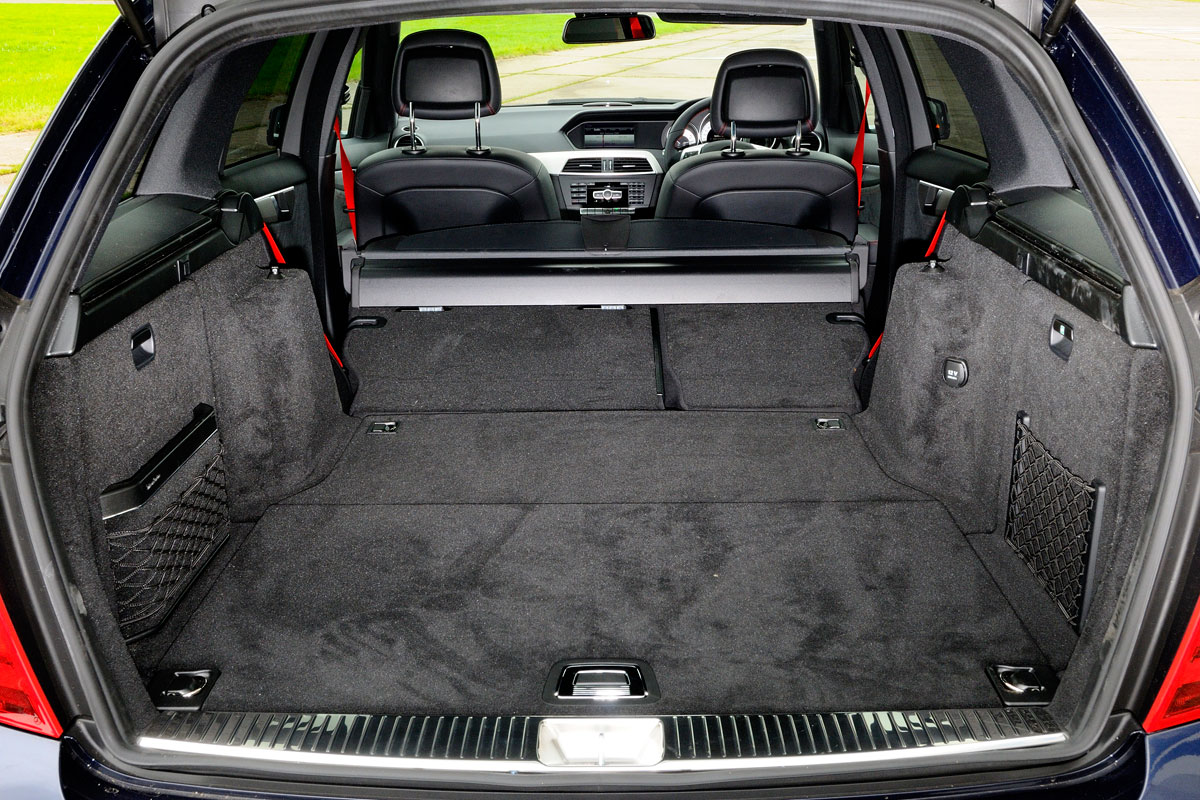 Mercedes G-Class boot