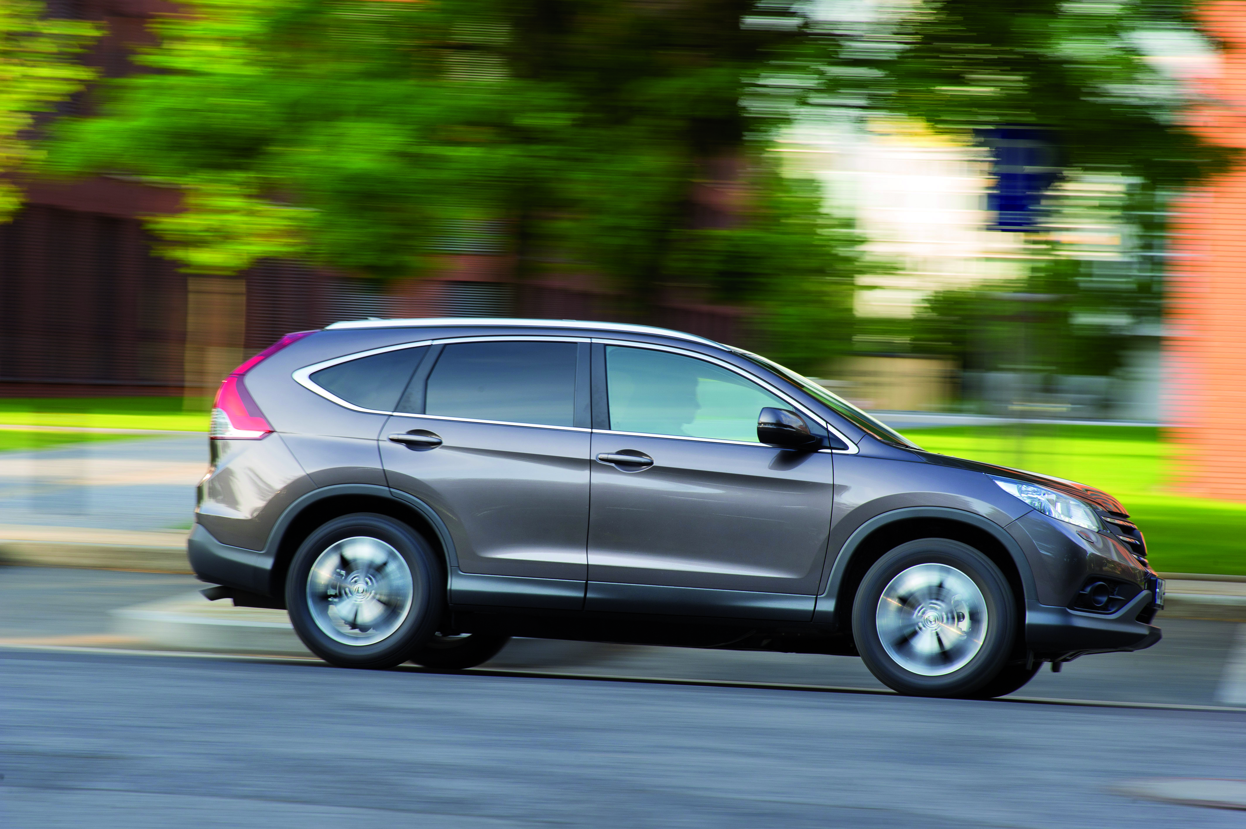Honda CR-V panning