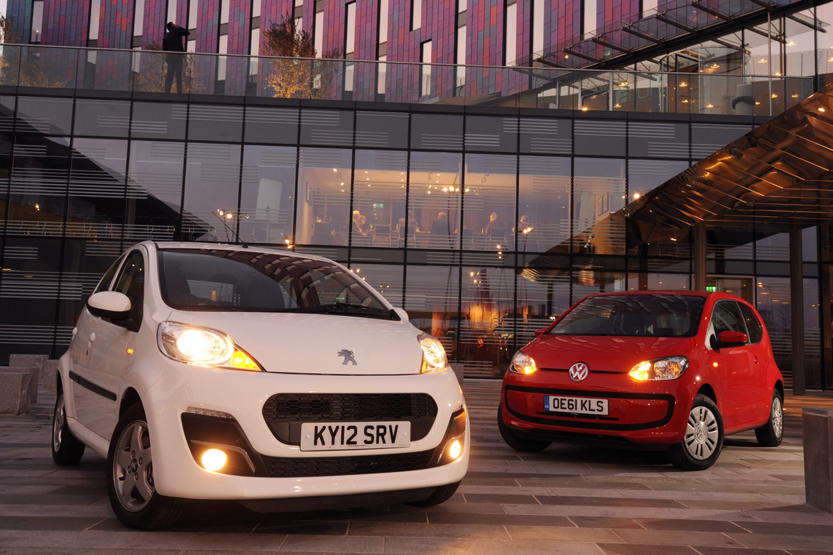 Peugeot 107 vs VW up!