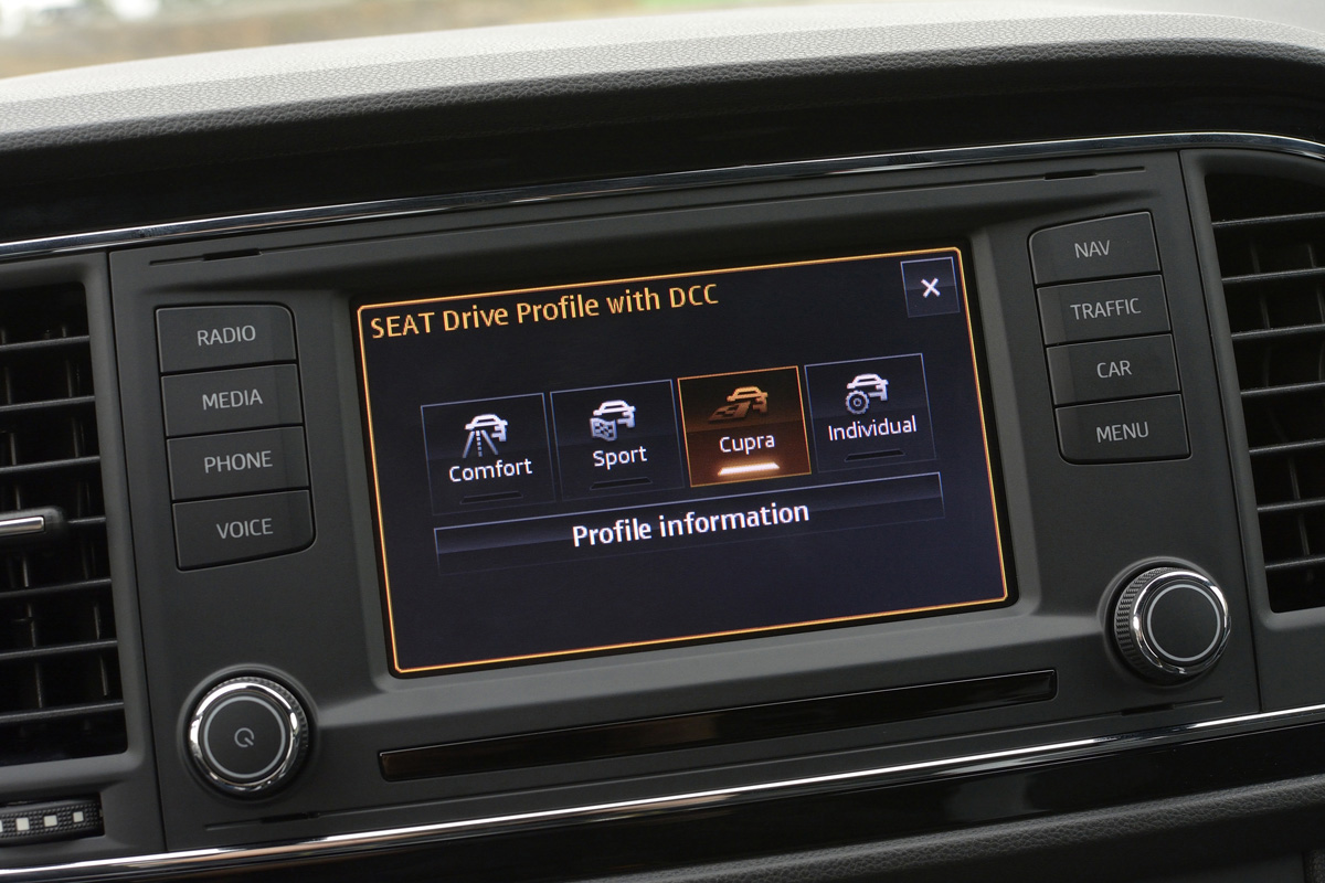 SEAT Leon Cupra SC sat-nav 