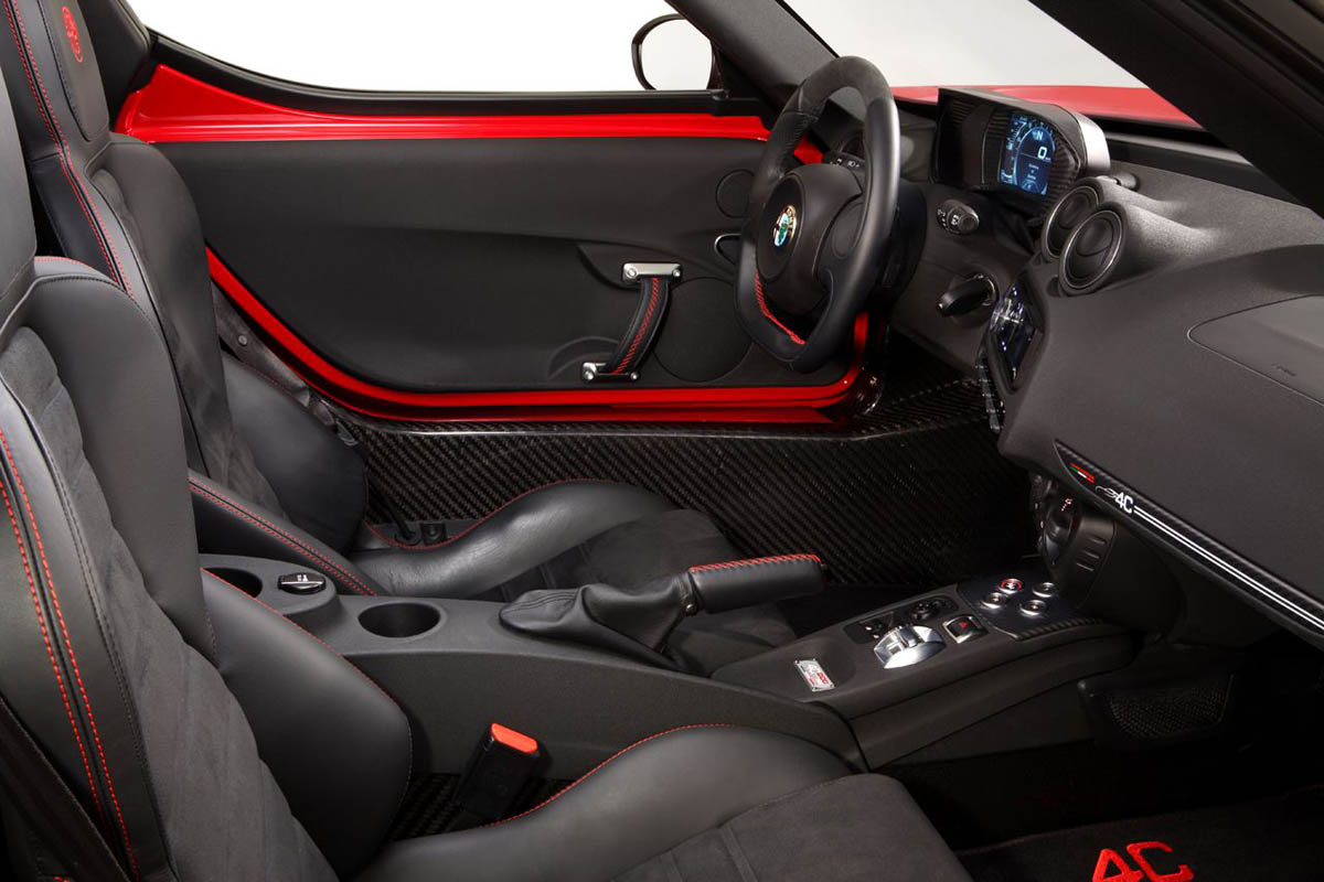 Alfa Romeo 4C interior