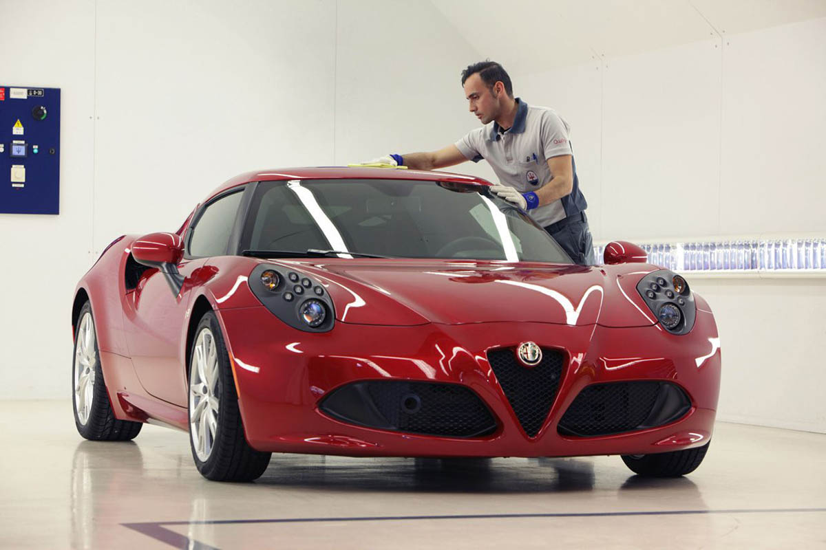 Alfa Romeo 4C polishing 