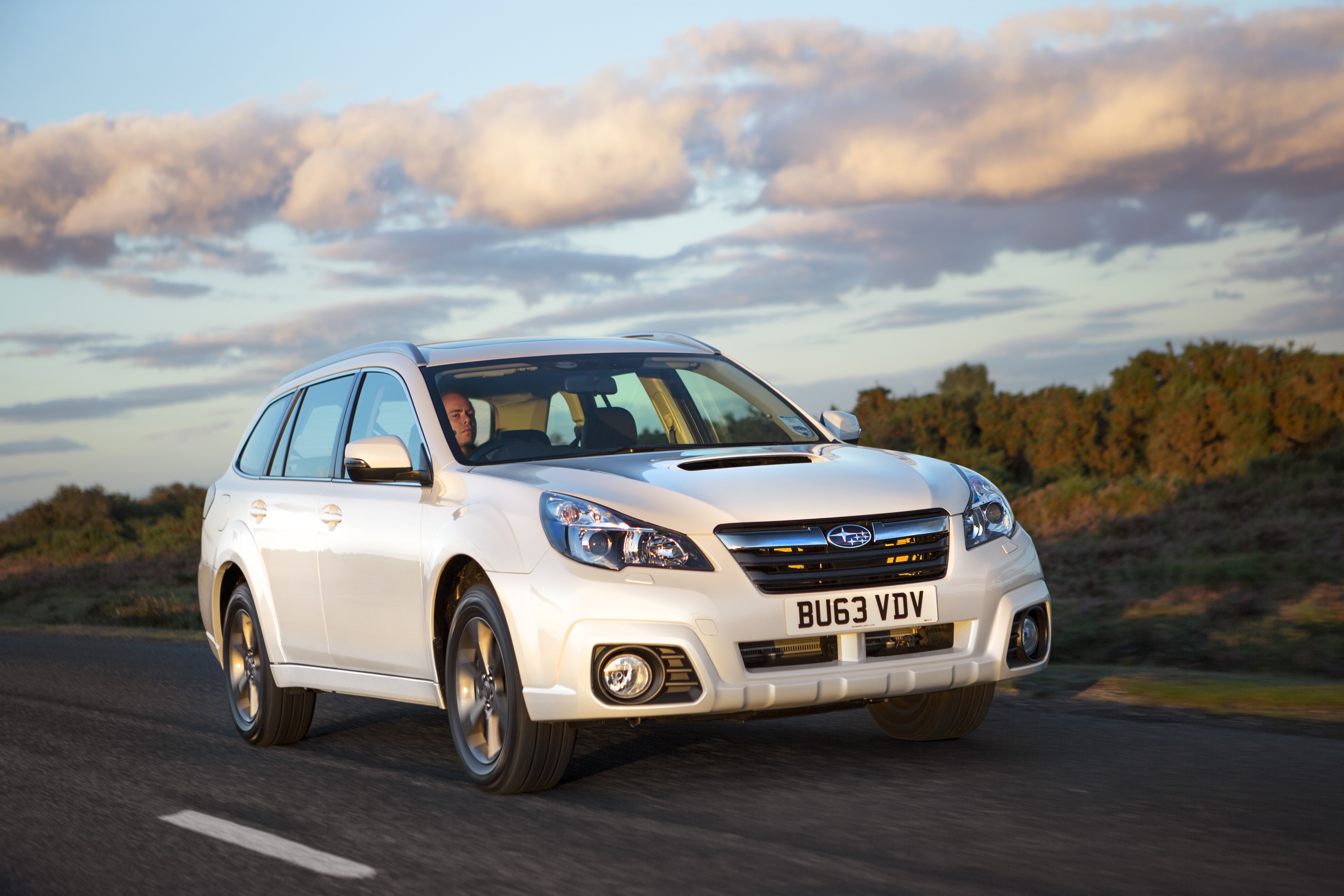 Subaru Outback front tracking