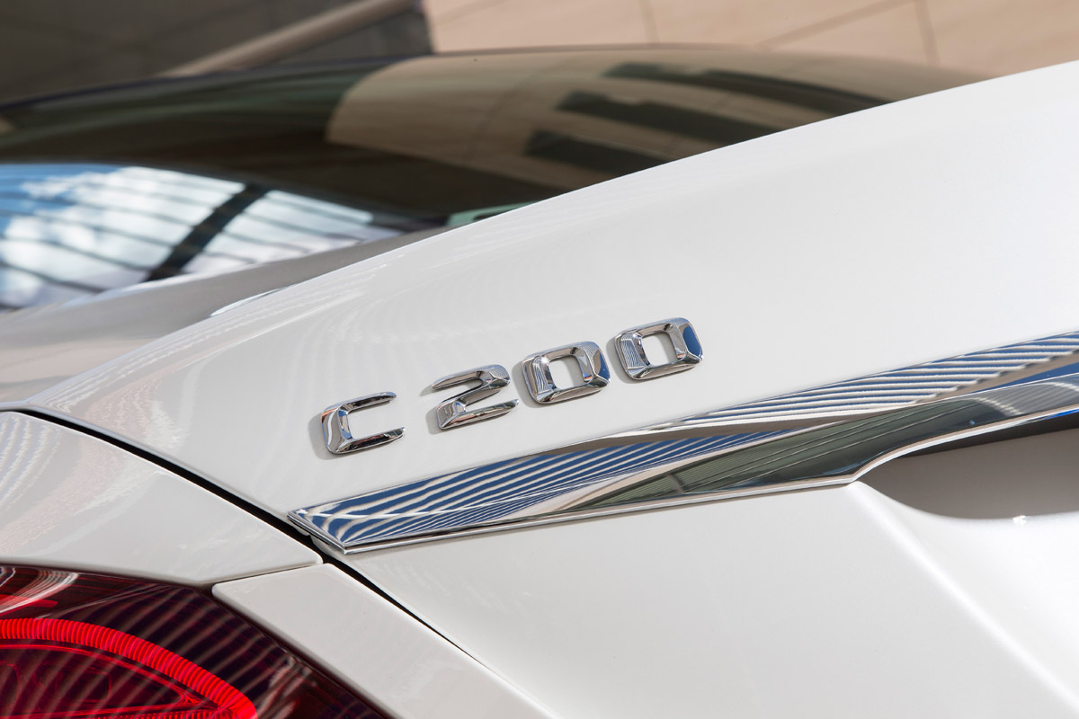 Mercedes C200 BlueTec badge