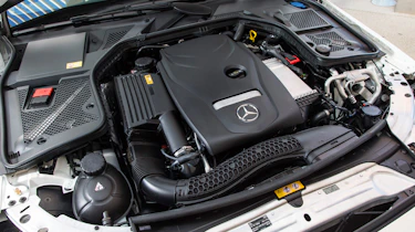 Mercedes C200 BlueTec engine