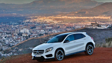 Mercedes GLA 250 SE - front 3/4