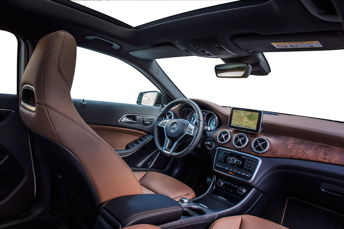 Mercedes GLA 250 SE - cabin