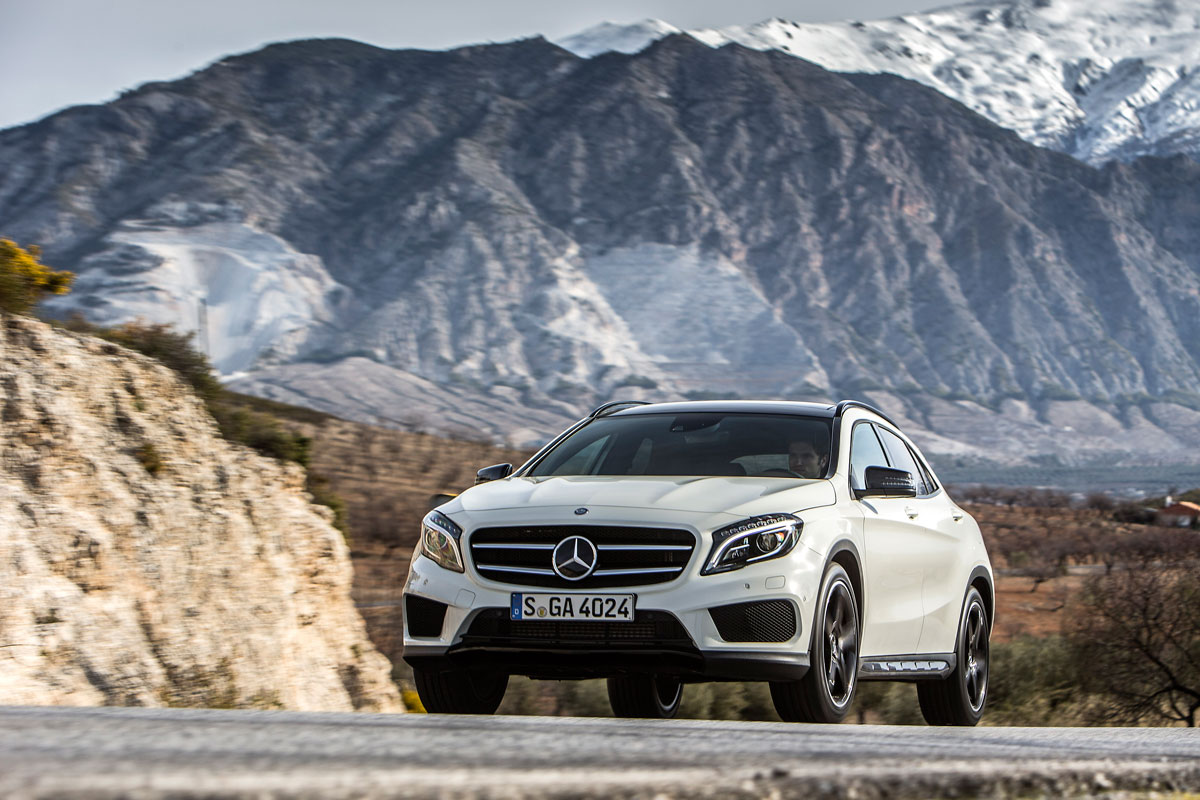 Mercedes GLA 250 SE front static