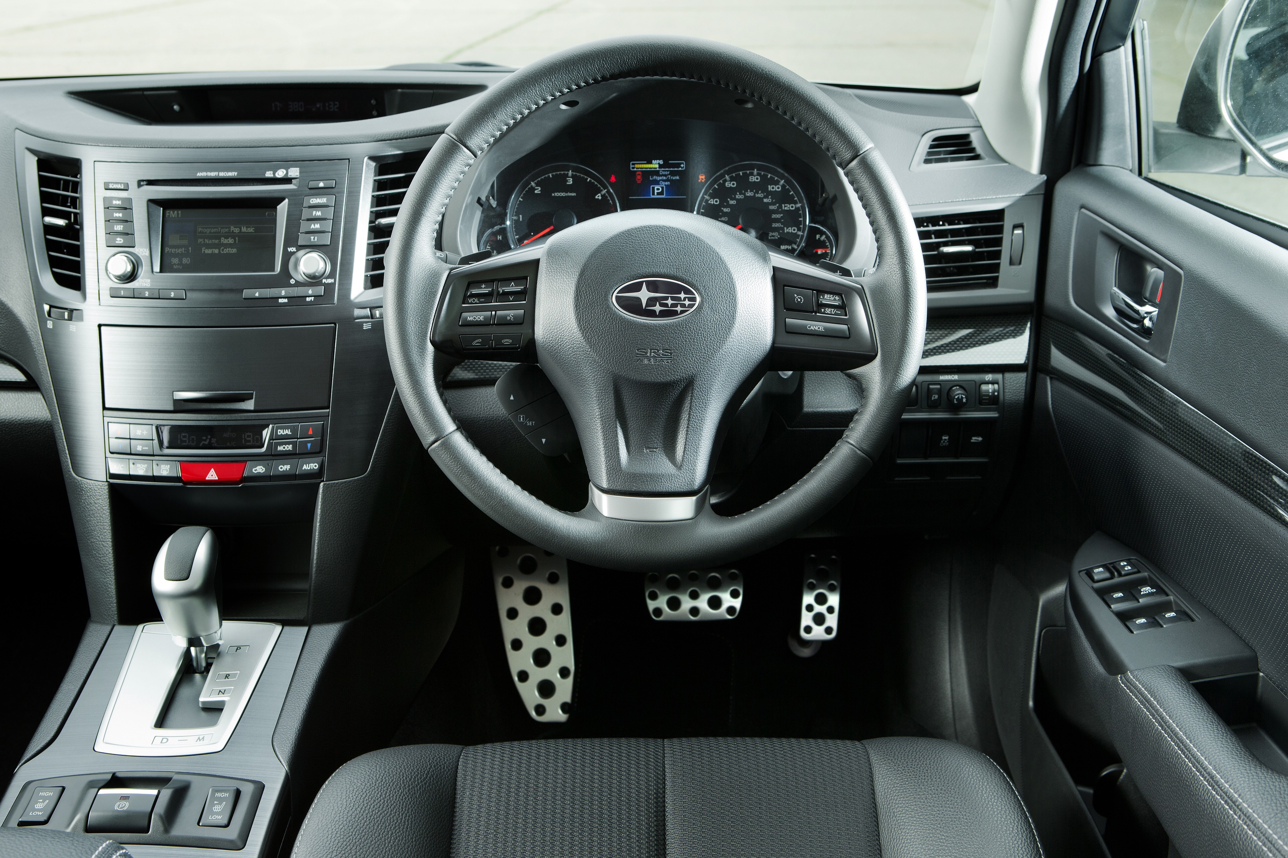 Subaru Outback interior 
