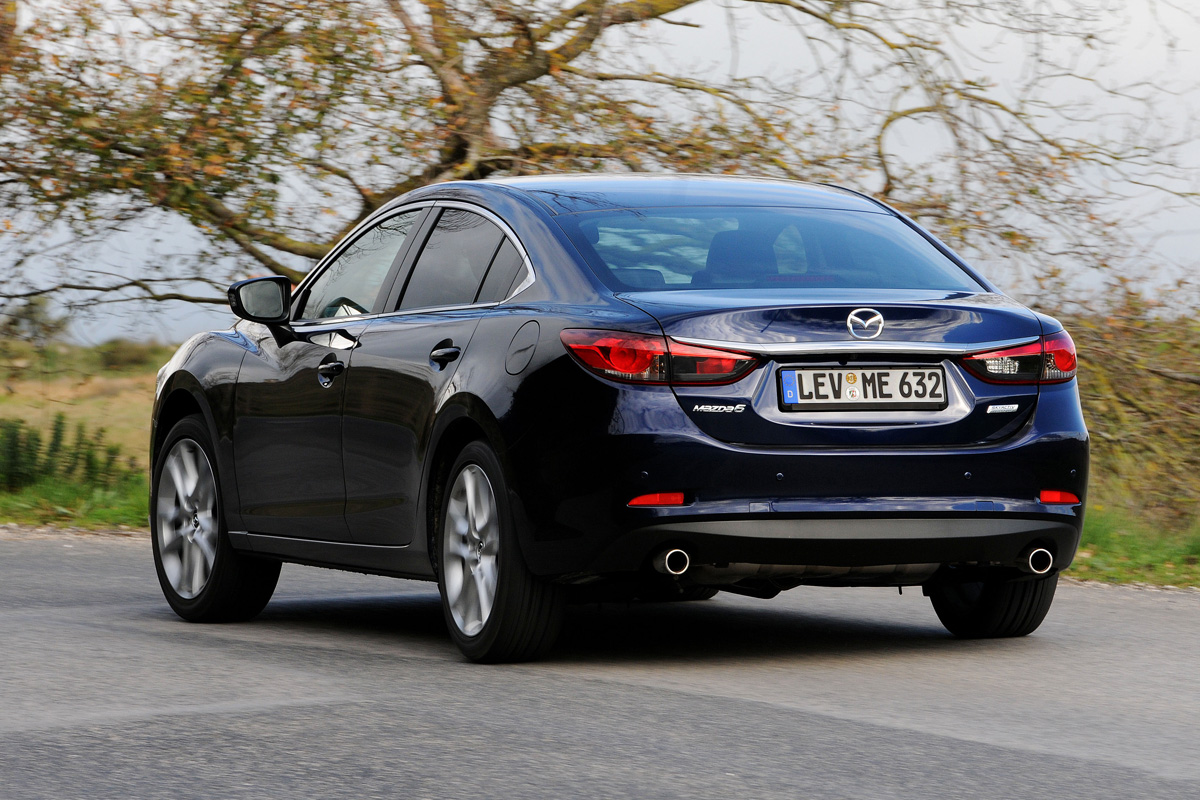 Mazda 6 automatic rear cornering