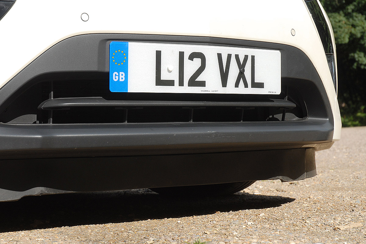 Vauxhall Ampera front scuff plate