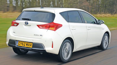 Toyota Auris Hybrid rear tracking
