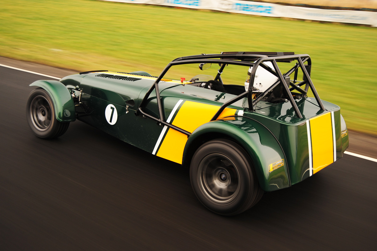 Caterham R600 rear tracking