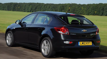 Chevrolet Cruze rear tracking