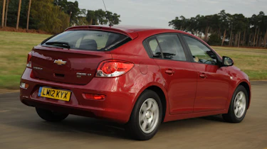 Chevrolet Cruze rear tracking