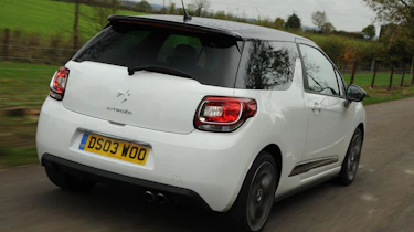 Citroen DS3 rear tracking