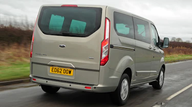 Ford Tourneo Custom rear tracking