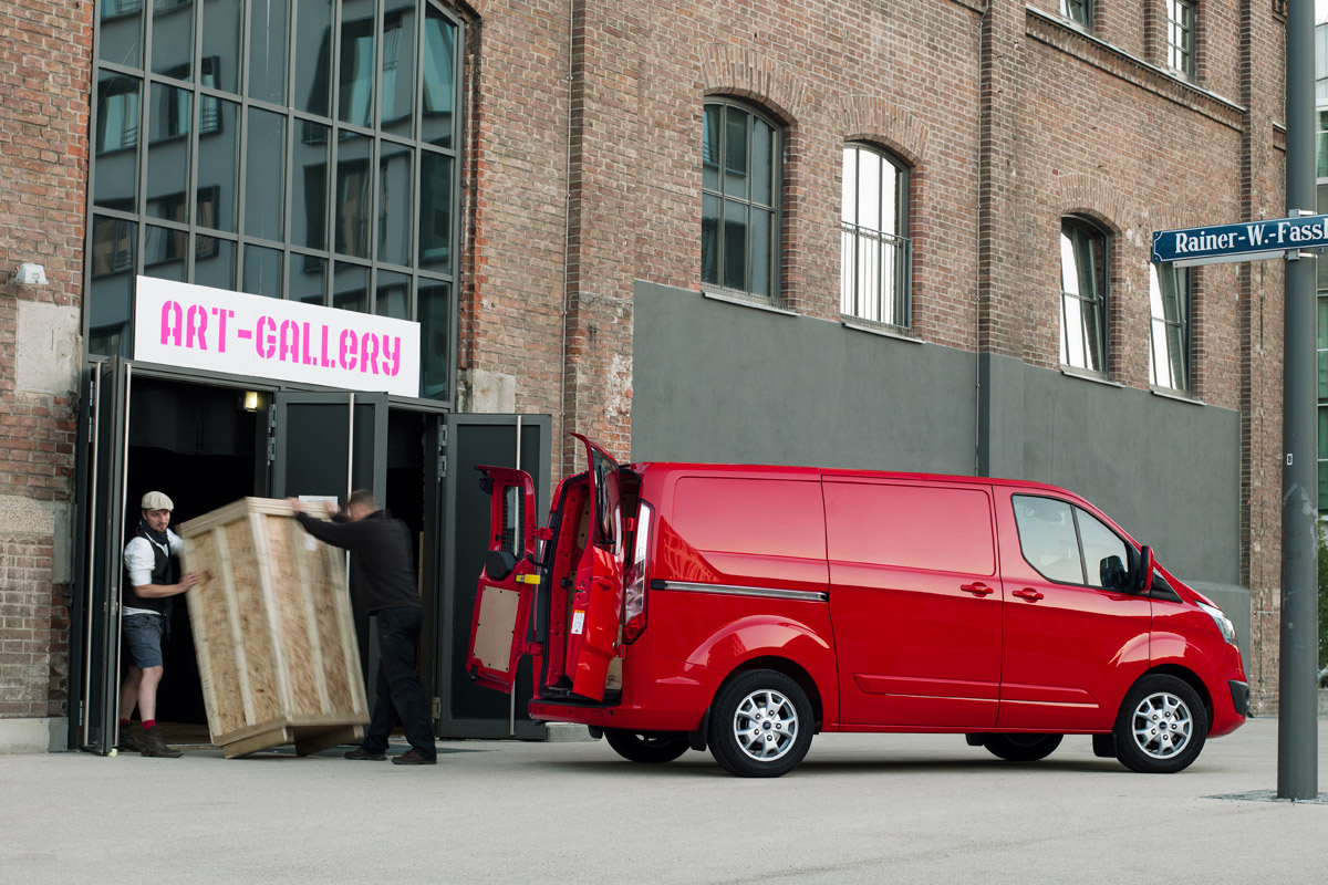 Ford Transit Custom rear