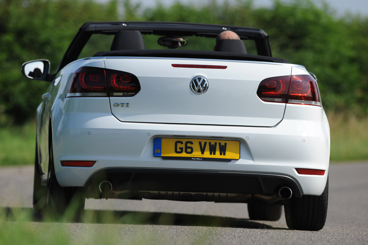 Volkswagen Golf GTI Cabriolet rear cornering