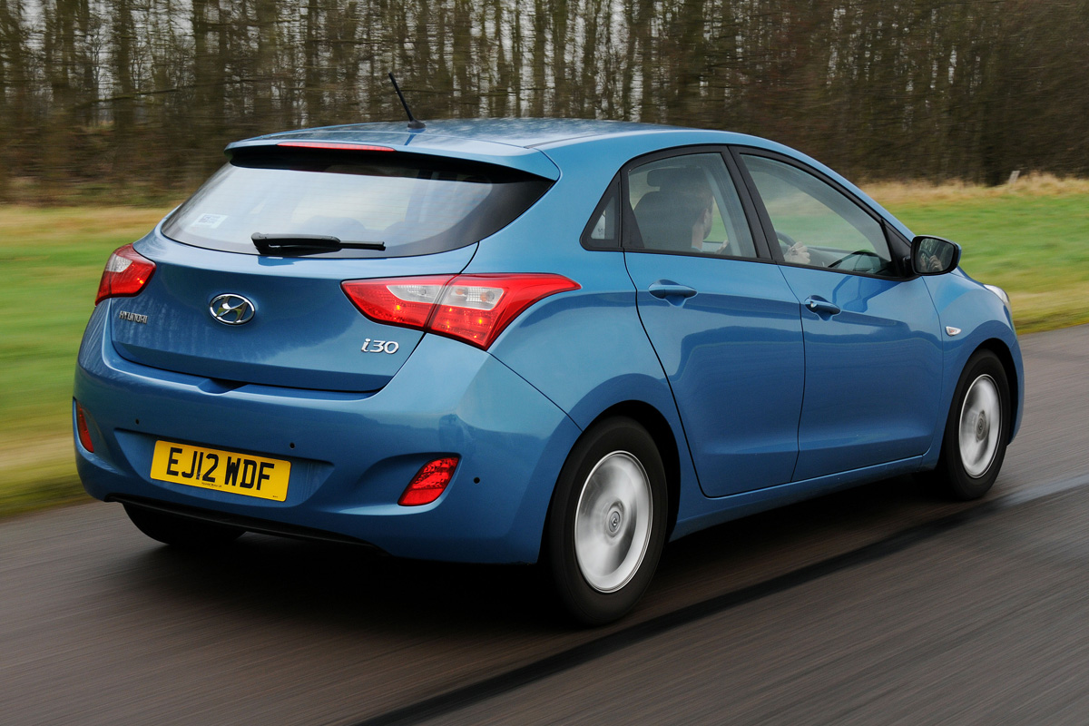 Hyundai i30 rear tracking