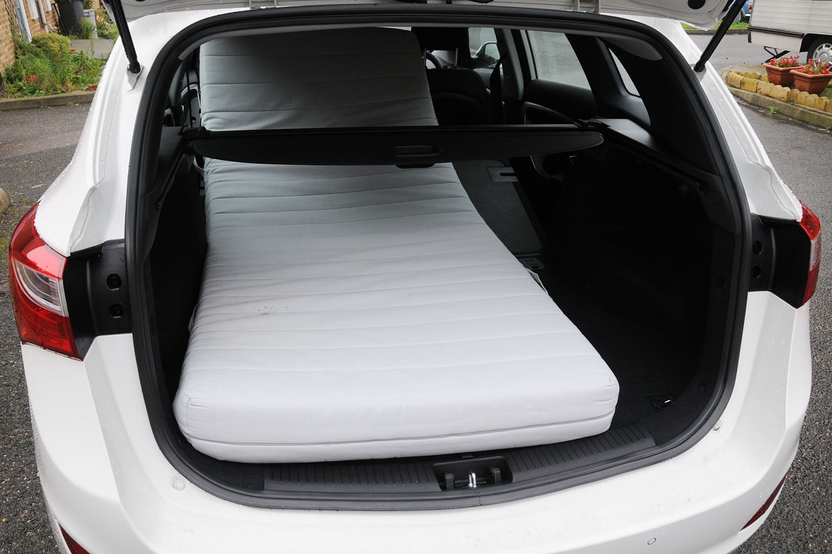 Hyundai i30 Tourer boot