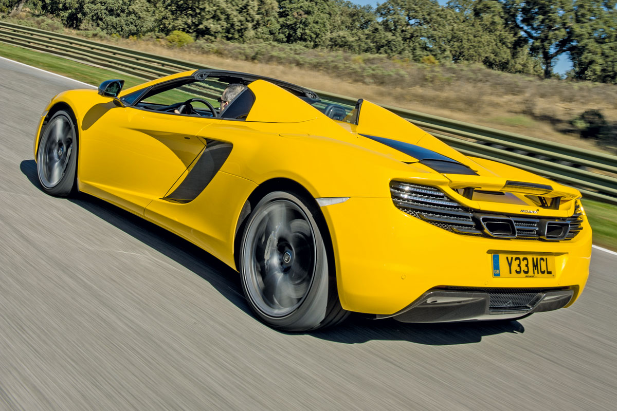 McLaren 12C Spider rear tracking