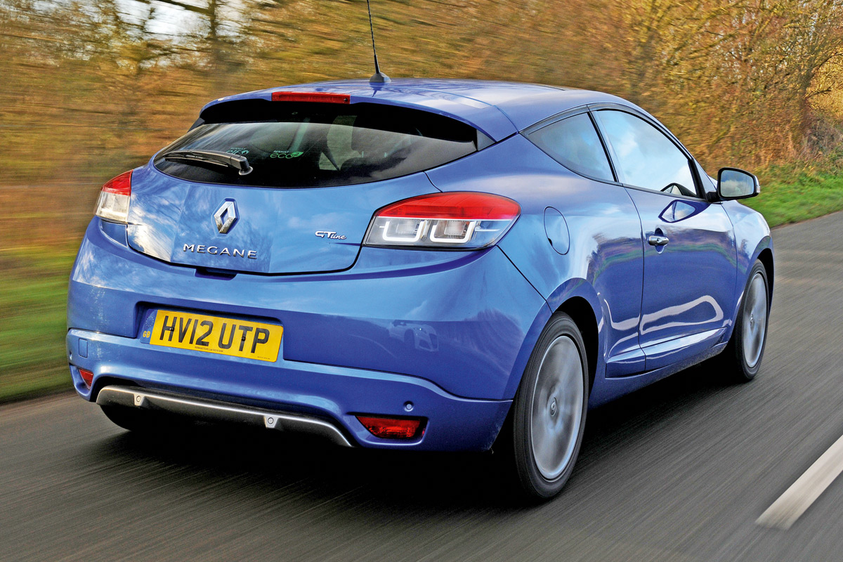 Renault Megane Coupe rear tracking