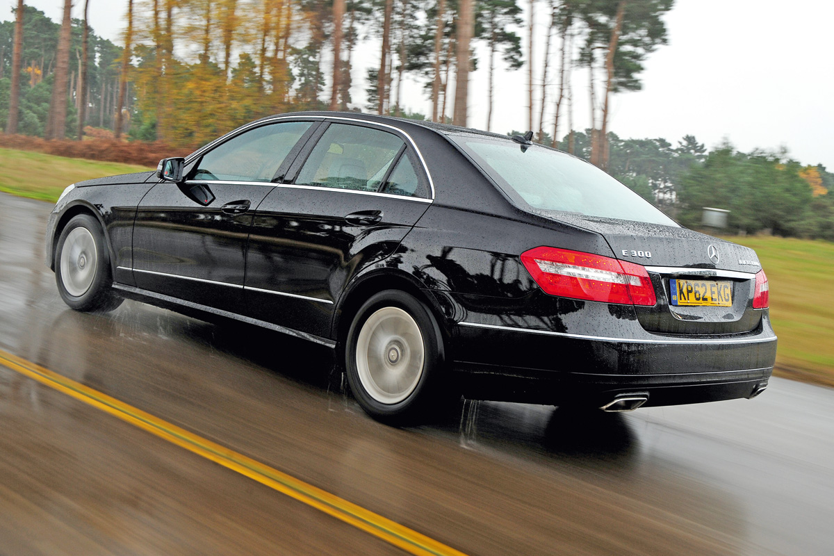 Mercedes E300 Hybrid rear tracking