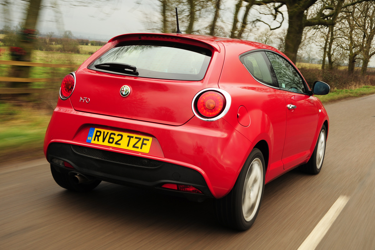 Alfa Romeo MiTo rear tracking