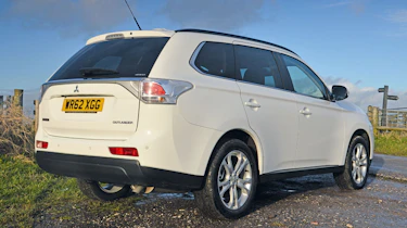 Mitsubishi Outlander rear static