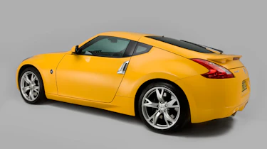 Nissan 370Z rear