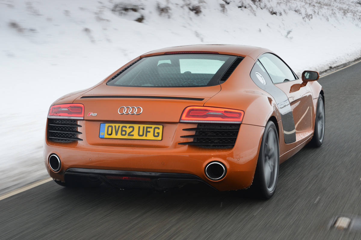 Audi R8 V8 Coupe rear tracking