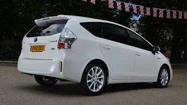Toyota Prius+ rear action