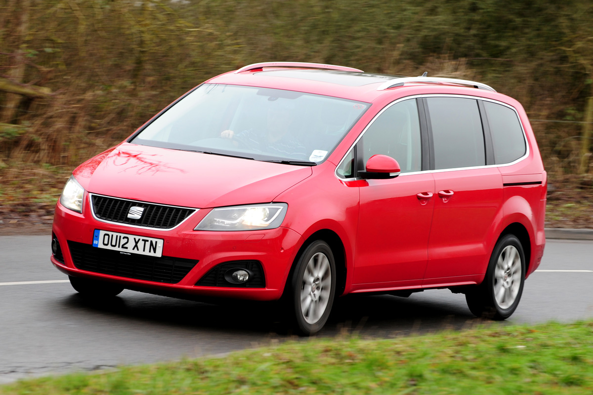 SEAT Alhambra front cornering
