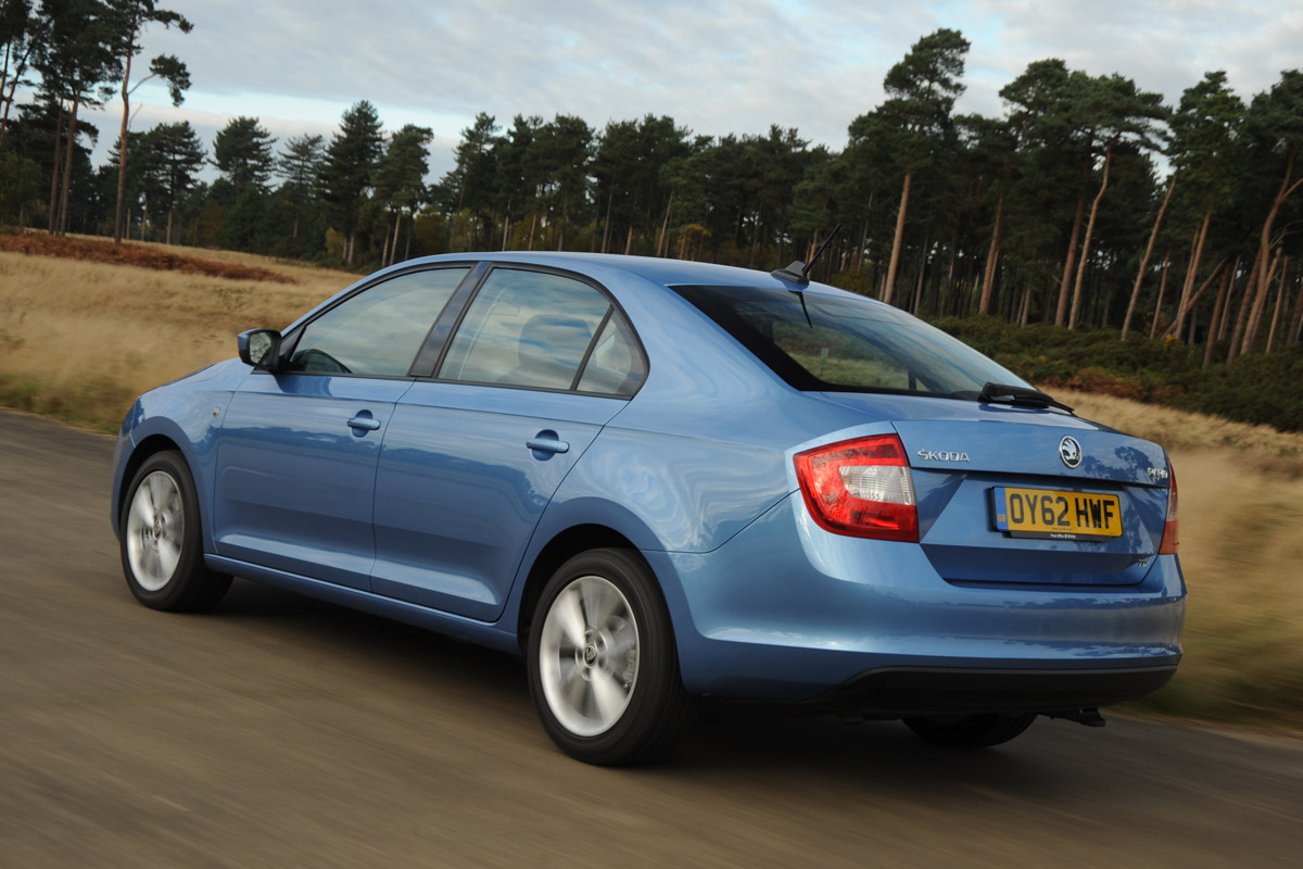 Skoda Rapid rear tracking