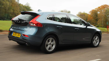 Volvo V40 D3 rear tracking
