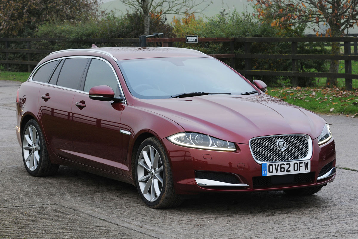 Jaguar XF Sportbrake front static