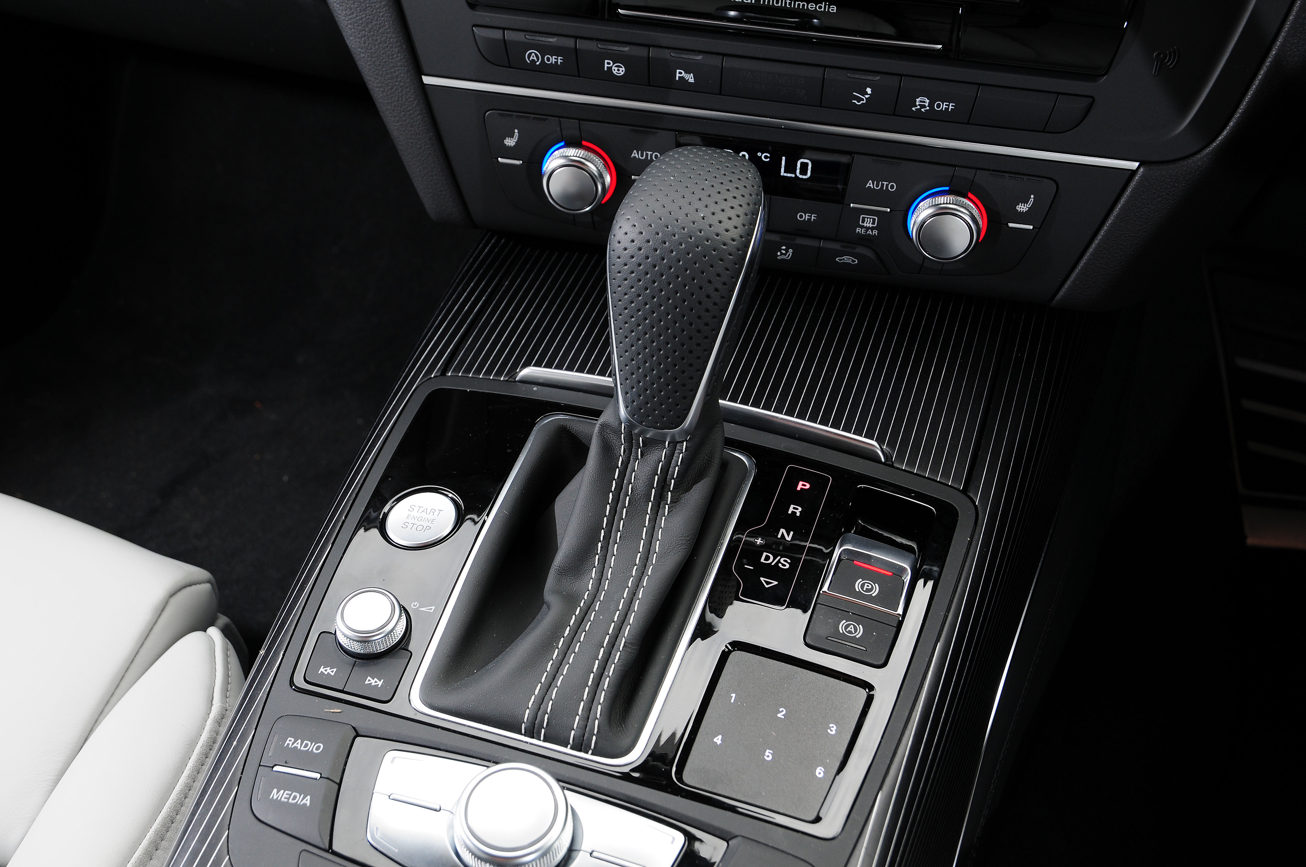 Audi A7 - gear-lever
